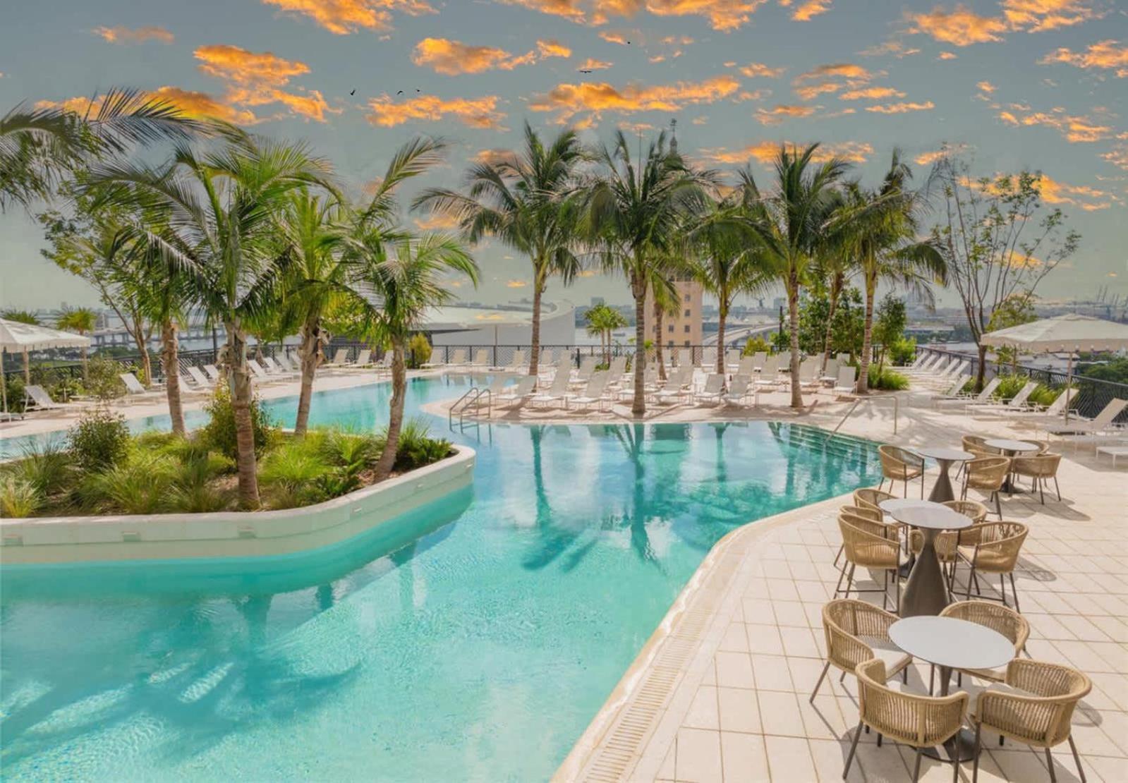 Apartment Modern 1br With Pool *