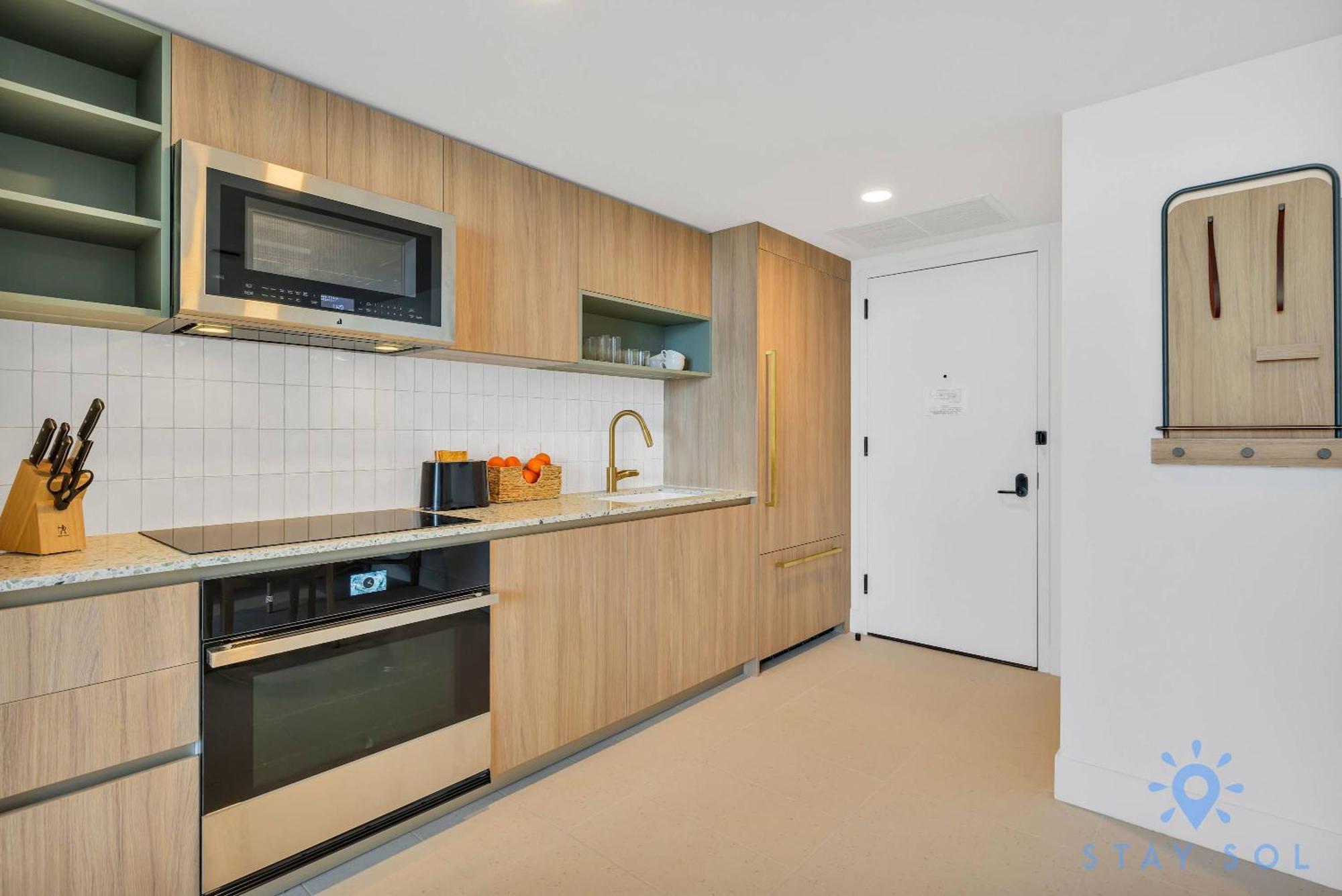 Modern 1br With Pool